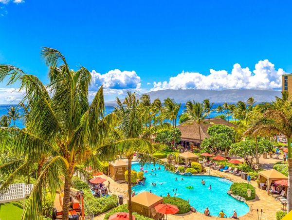 Luxury Vacation Condo in Kaanapali with Great Ocean Views