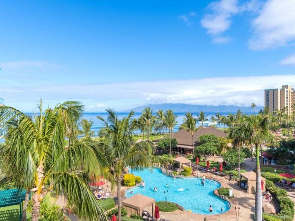 Luxury Vacation Condo in Kaanapali with Great Ocean Views