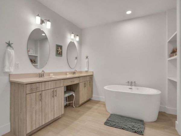 Brand-new Penthouse in Madeira Beach with 4 Bedrooms
