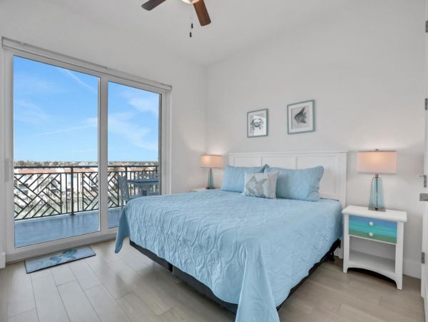 Brand-new Penthouse in Madeira Beach with 4 Bedrooms