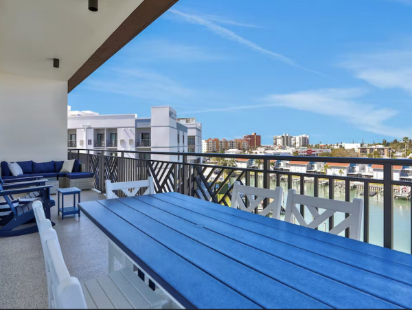 Brand-new Penthouse in Madeira Beach with 4 Bedrooms