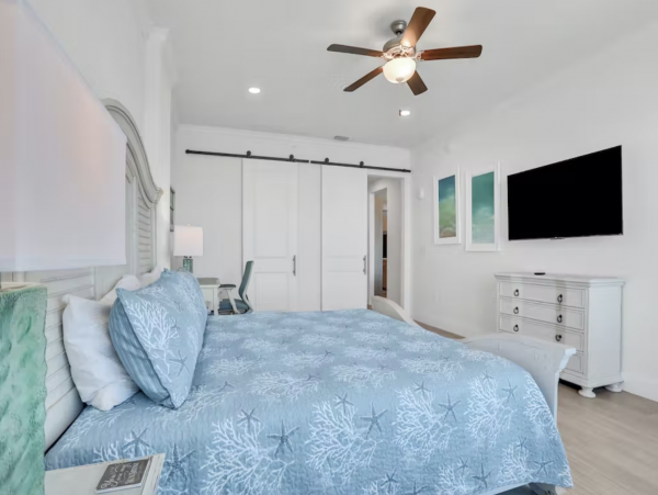 Brand-new Penthouse in Madeira Beach with 4 Bedrooms