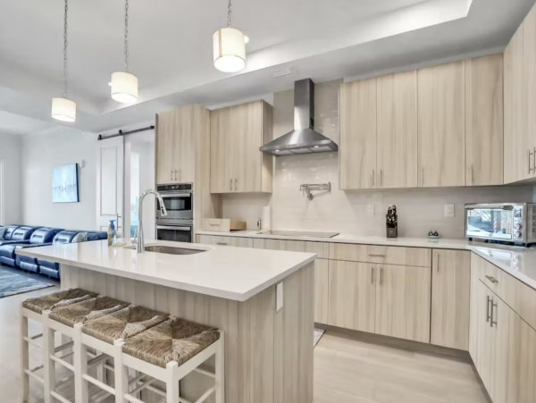 Brand-new Penthouse in Madeira Beach with 4 Bedrooms