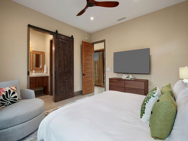 Luxury Kauai Vacation Rental - Six Bedroom Ocean View Villa with Pool & Pickleball