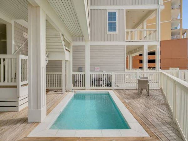Gulf Front Five Bedroom Vacation Home in Panama City Beach