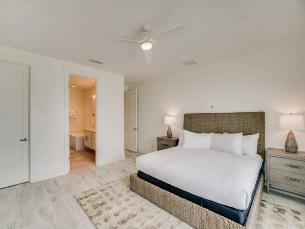 Gulf Front Five Bedroom Vacation Home in Panama City Beach