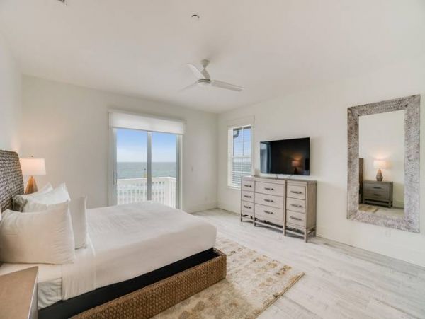 Gulf Front Five Bedroom Vacation Home in Panama City Beach