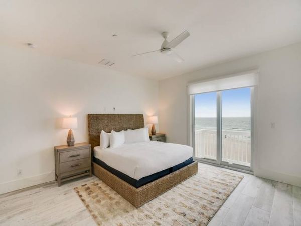 Gulf Front Five Bedroom Vacation Home in Panama City Beach