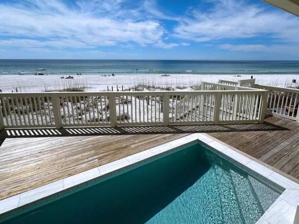 Gulf Front Five Bedroom Vacation Home in Panama City Beach
