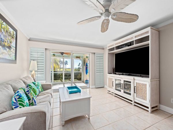Beachfront 1st floor Condo North End Longboat Key