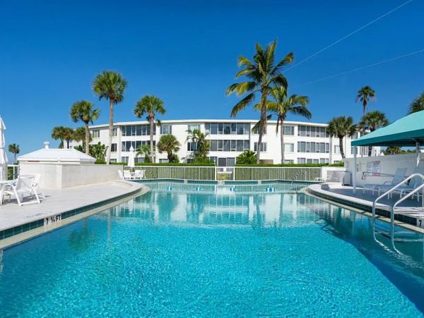 Ocean View Vacation Condo in Longboat Key Sleeps 8 with Dock