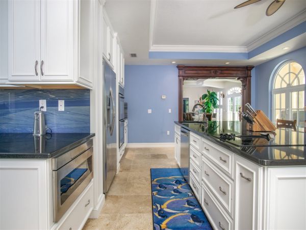 Gorgeous House with 3 Bedrooms and Close to the Beach