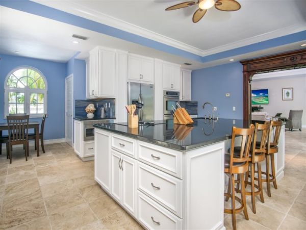 Gorgeous House with 3 Bedrooms and Close to the Beach