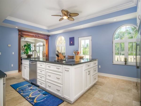 Gorgeous House with 3 Bedrooms and Close to the Beach