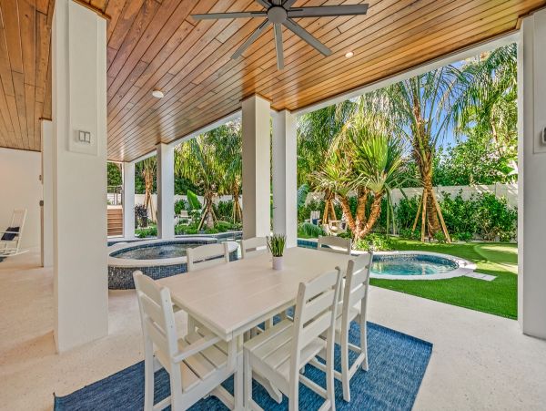 Anna Maria Vacation Home Seven Bedroom