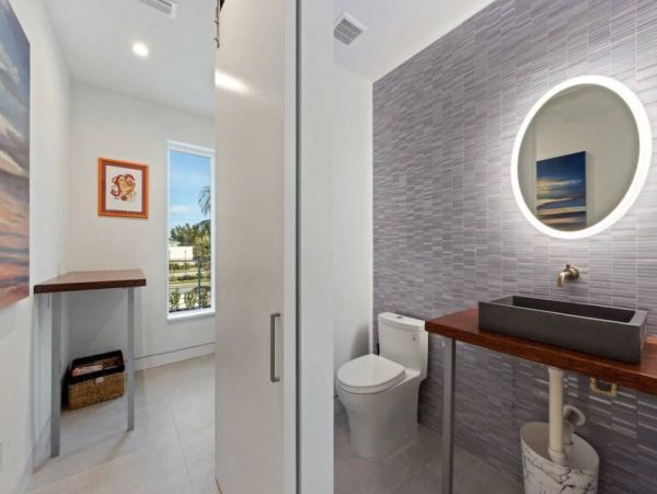 Longboat Key Beachfront Vacation Rental | Luxury Gulf-Front Home with Infinity Pool