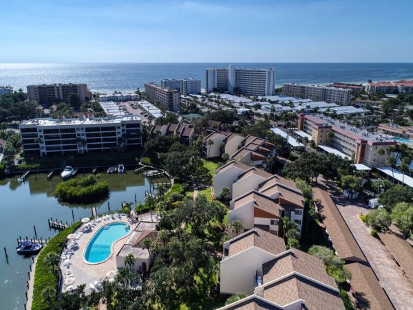 Siesta Key Bayside Condo with views of the Intracoastal waterway