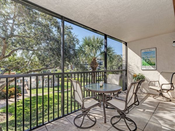 Siesta Key Bayside Condo with views of the Intracoastal waterway
