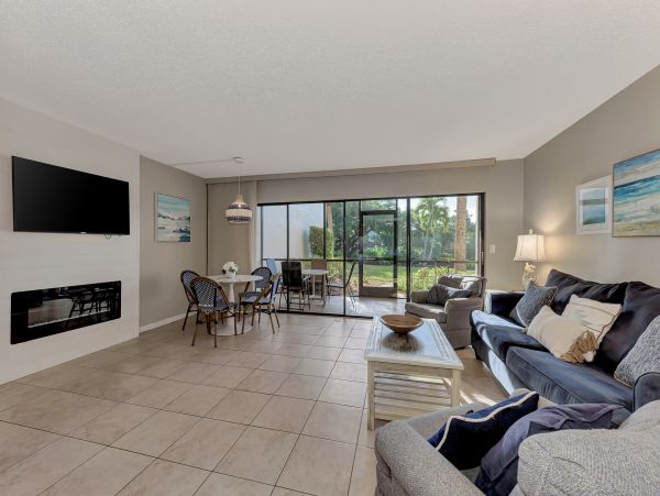 Charming Vacation Condo on the First Floor