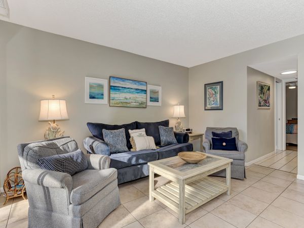 Charming Vacation Condo on the First Floor