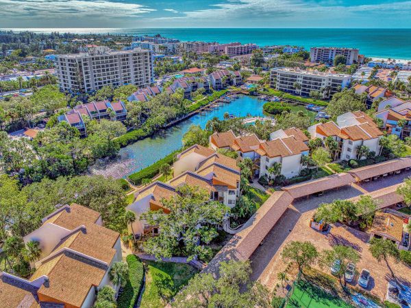 Charming Vacation Condo on the First Floor