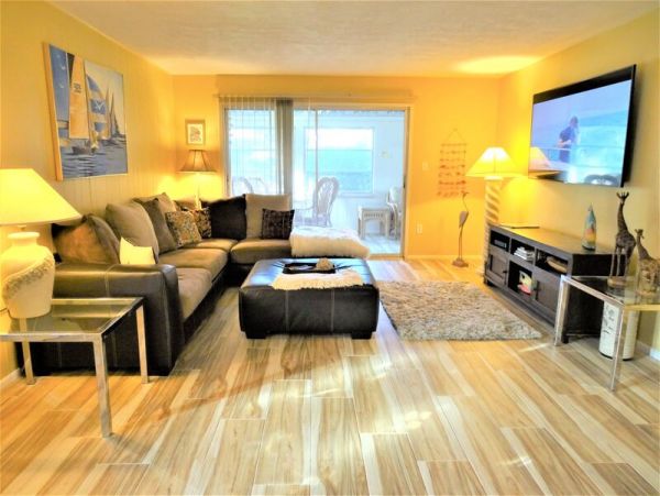 Siesta Key Two Bedroom Vacation Residence