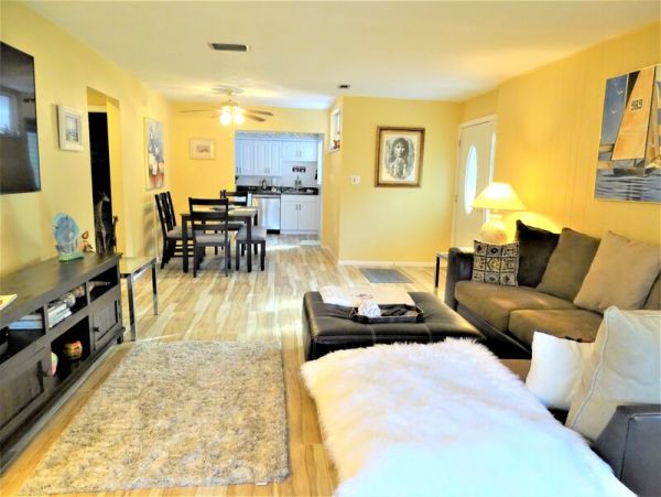 Siesta Key Two Bedroom Vacation Residence
