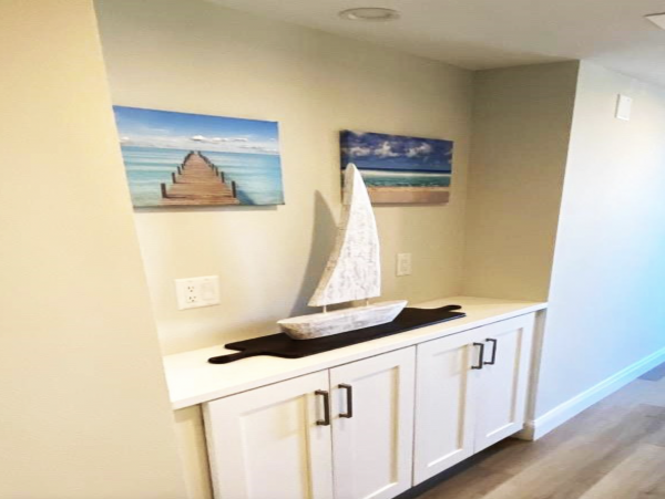 Siesta Key Renovate Three Bedroom Vacation Condo Pool