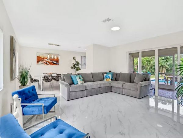 Naples 3 Bedrooms Vacation Pool Home Sleeps 12 Guests