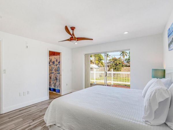 Naples Vacation Home Three Bedroom Plus Guest House