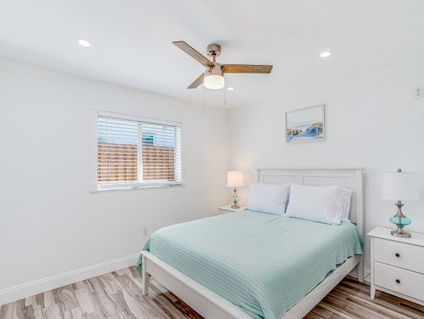 Naples Vacation Home Three Bedroom Plus Guest House