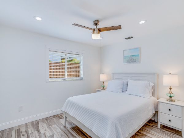 Naples Vacation Home Three Bedroom Plus Guest House