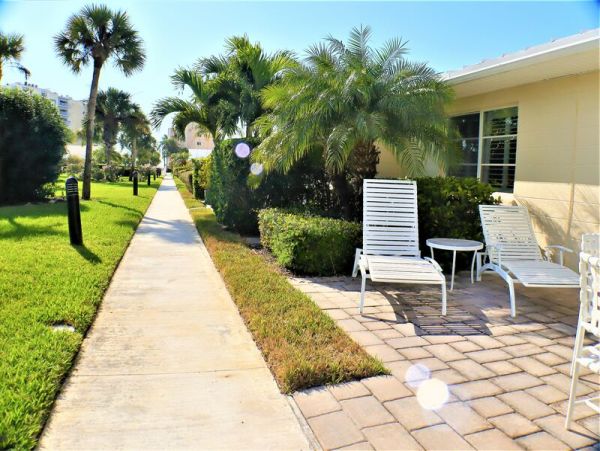 Siesta Key Lovely Beach Rental NEW ARRIVAL