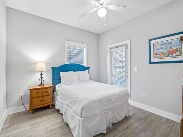 4 Bedroom Vacation Home in Miramar Beach Close to Beach