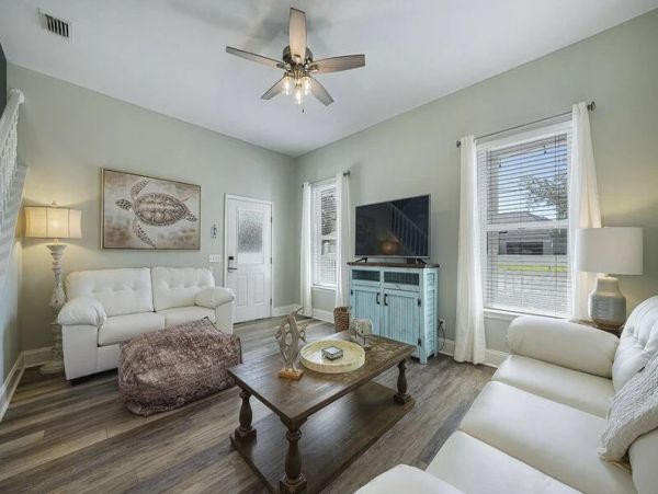 Four Bedroom Vacation Rental Home in Miramar Beach