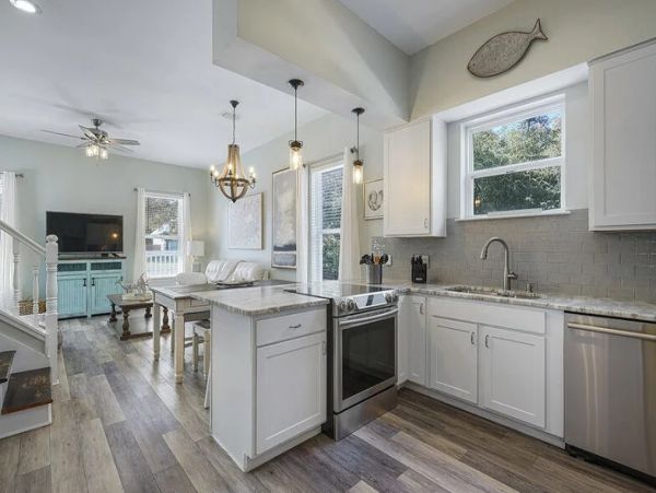 Four Bedroom Vacation Rental Home in Miramar Beach
