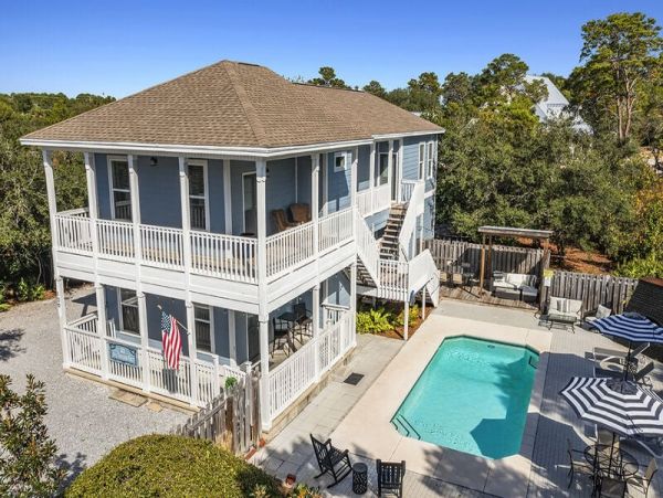 Four Bedroom Vacation Rental Home in Miramar Beach