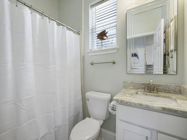 Four Bedroom Vacation Rental Home in Miramar Beach