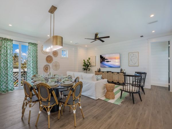 Anna Maria Coastal Luxury Home with Private Pool & Close to Beach