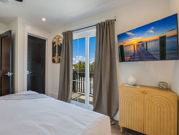 Anna Maria Coastal Luxury Home with Private Pool & Close to Beach