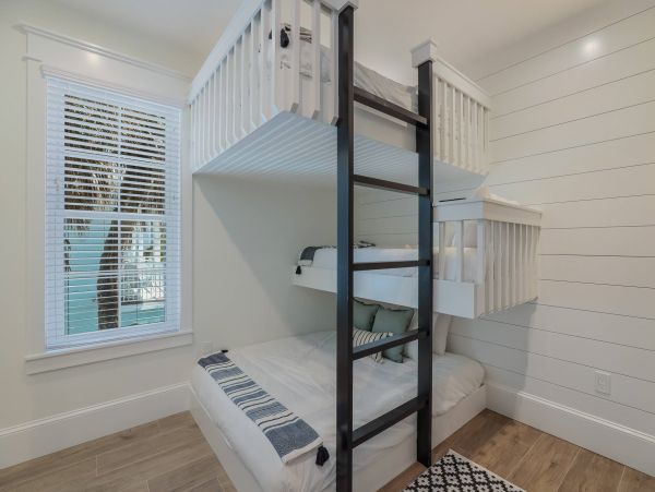 Anna Maria Coastal Luxury Home with Private Pool & Close to Beach