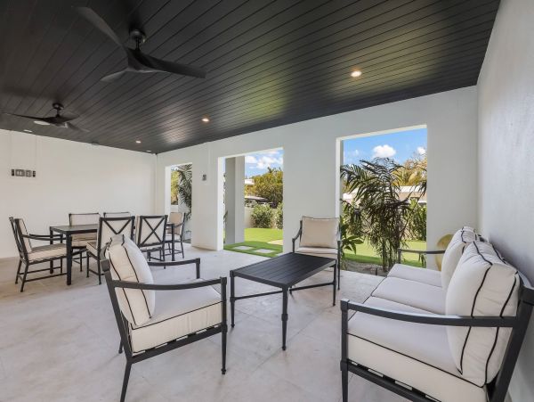 Anna Maria Coastal Luxury Home with Private Pool & Close to Beach