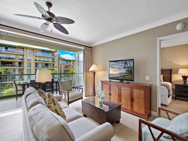 4 Bedroom Luxury Vacation Condo in Kaanapali with Great Views