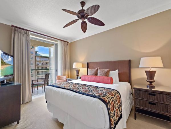 4 Bedroom Luxury Vacation Condo in Kaanapali with Great Views