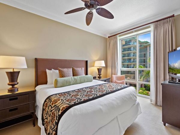 4 Bedroom Luxury Vacation Condo in Kaanapali with Great Views