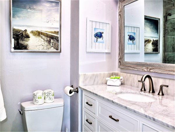 Beachfront Siesta Key Condo Two Bedrooms Sleeps Six