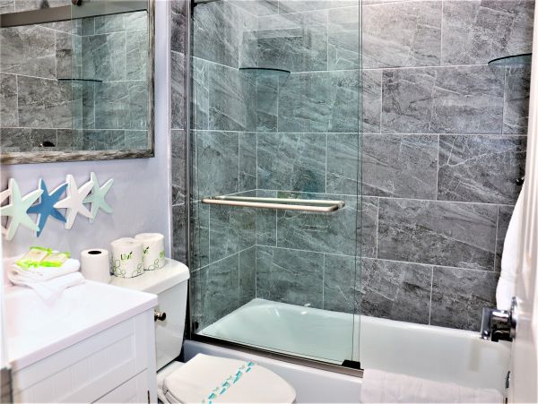 Beachfront Siesta Key Condo Two Bedrooms Sleeps Six