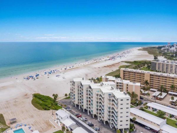 Beachfront Siesta Key Condo Two Bedrooms Sleeps Six