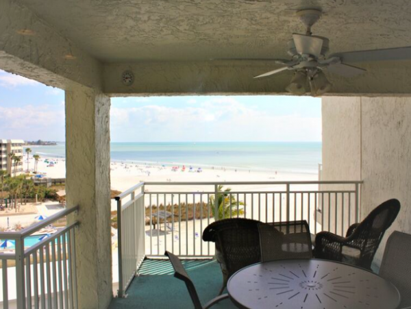 Two Bedroom Condo in Siesta Key