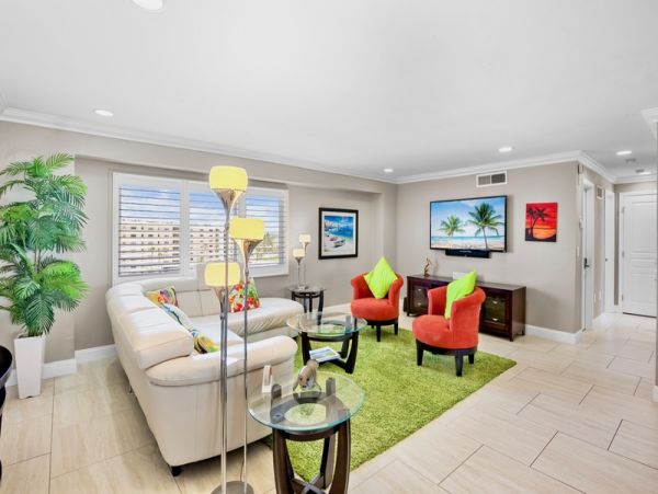 Siesta Key 2 Bedroom Vacation Condo with Ocean Views